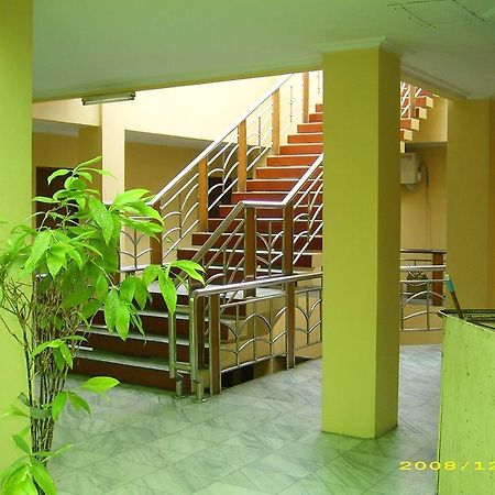 Hotel Pinangsia Giacarta Esterno foto