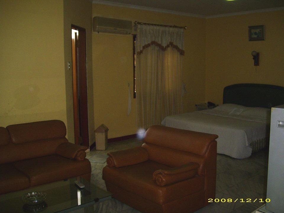 Hotel Pinangsia Giacarta Esterno foto