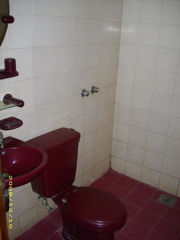 Hotel Pinangsia Giacarta Esterno foto