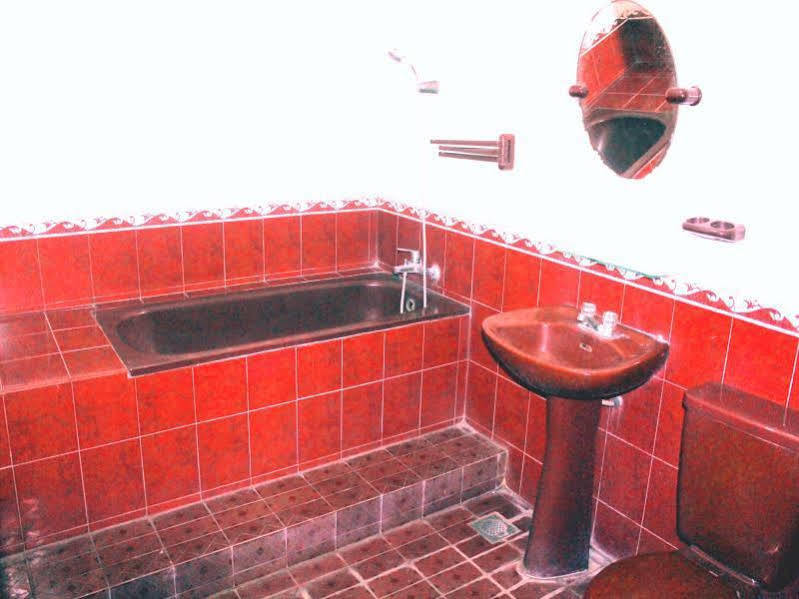 Hotel Pinangsia Giacarta Esterno foto